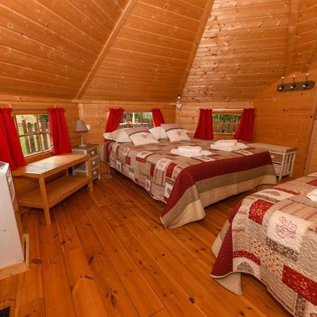 Domaine De La Courillere Bed & Breakfast Le Boupère Екстериор снимка