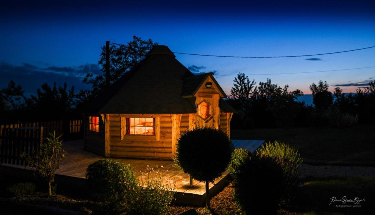 Domaine De La Courillere Bed & Breakfast Le Boupère Екстериор снимка